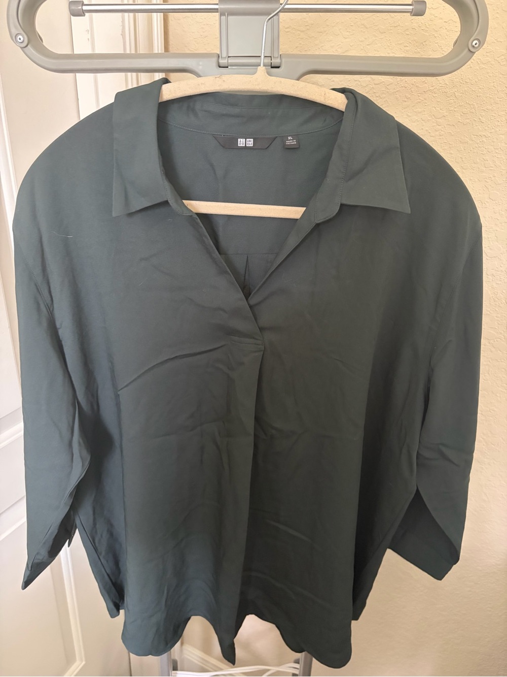 Uniqlo Dark Green V-Neck Collared Tunic Top